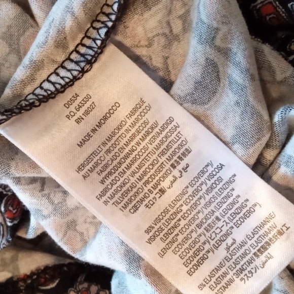 Floral Puff Sleeve Dress - Picture 8 of 9